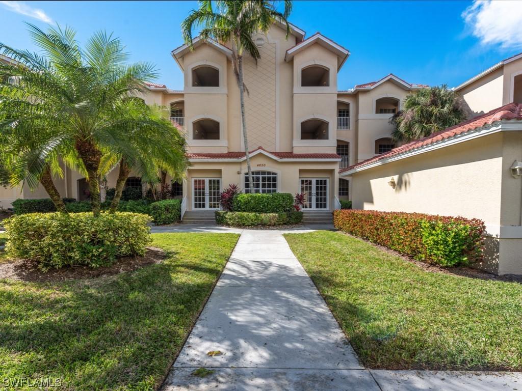 4650 Yacht Harbor Dr. #132, Naples, FL 34112