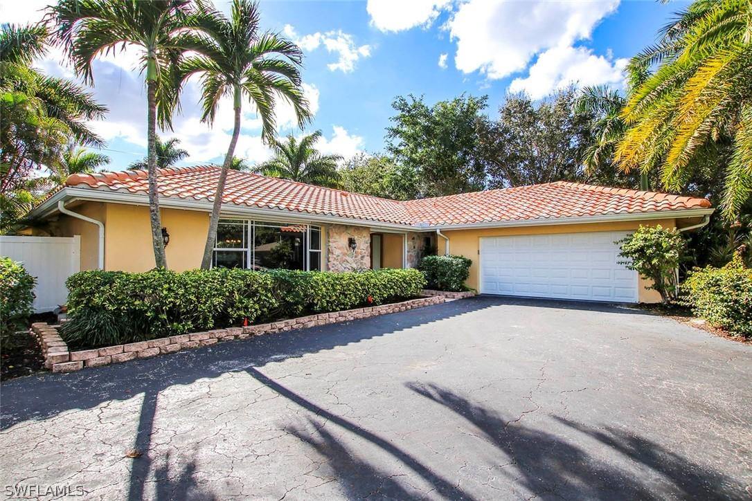 1206 Walden Dr., Fort Myers, FL 33901