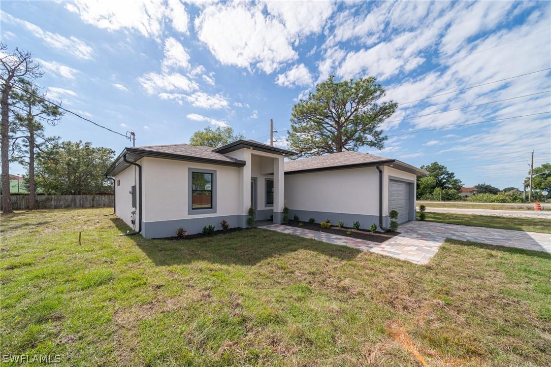 3019 25th St., Lehigh Acres, FL 33976