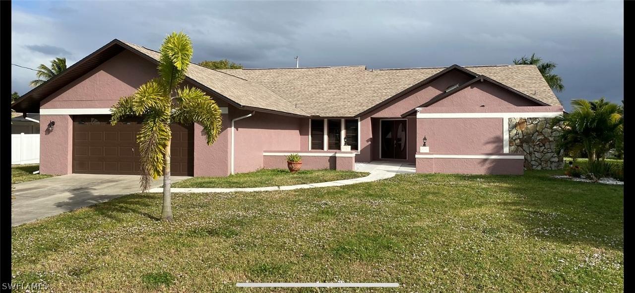 3909 SE 16th Pl., Cape Coral, FL 33904