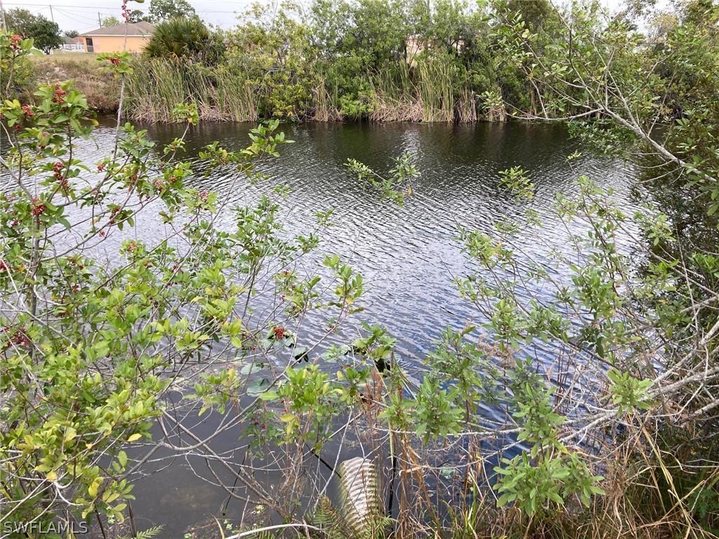 703 NE 11th Ter., Cape Coral, FL 33909