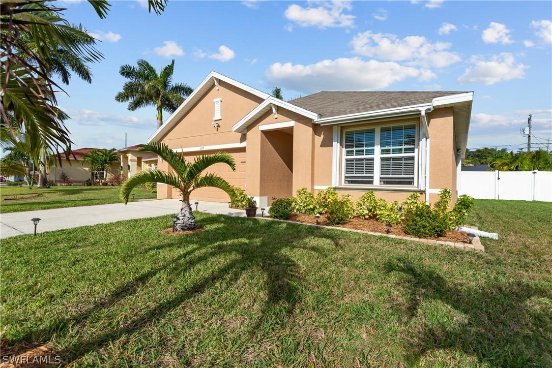 127 SE 4th St., Cape Coral, FL 33990