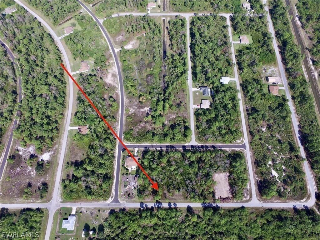 1011 Lakeside Dr., Lehigh Acres, FL 33974