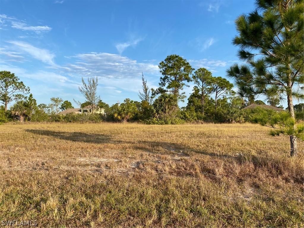 1527 NE 36th Ln., Cape Coral, FL 33909