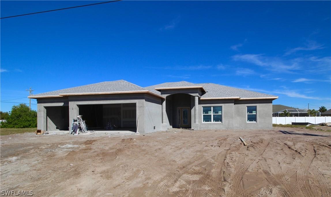 2207 SW 26th Ter., Cape Coral, FL 33914