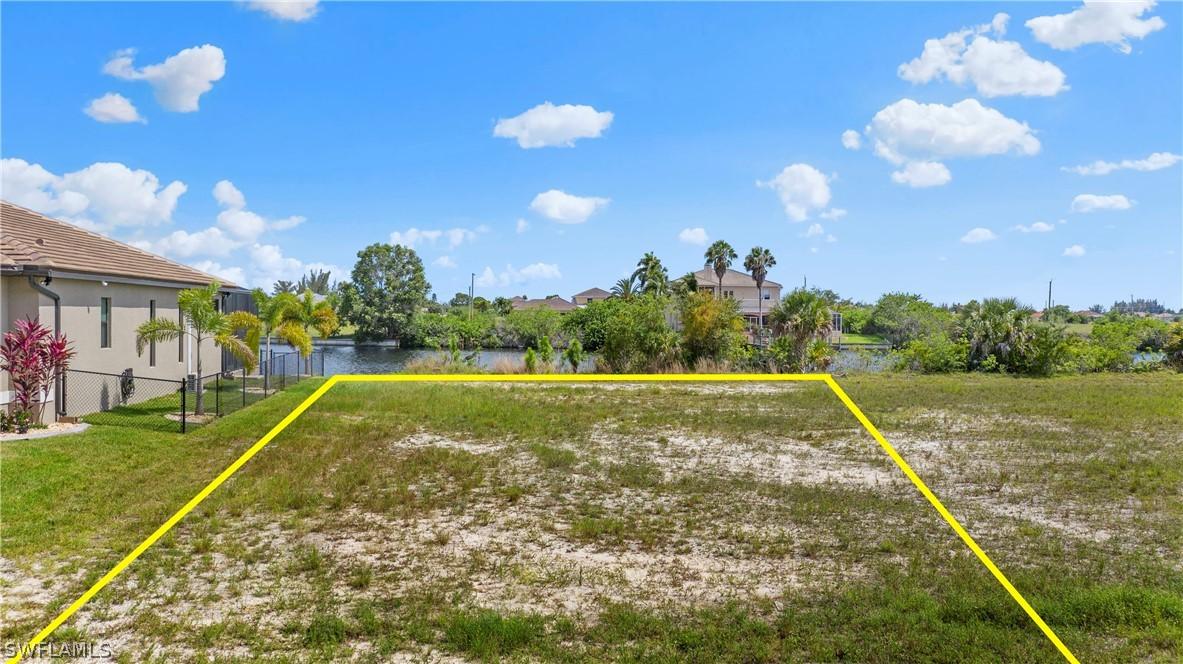 4022 NW 33rd Ln., Cape Coral, FL 33993