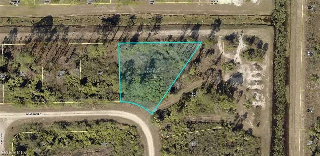 1061 Dearborn St., Lehigh Acres, FL 33974