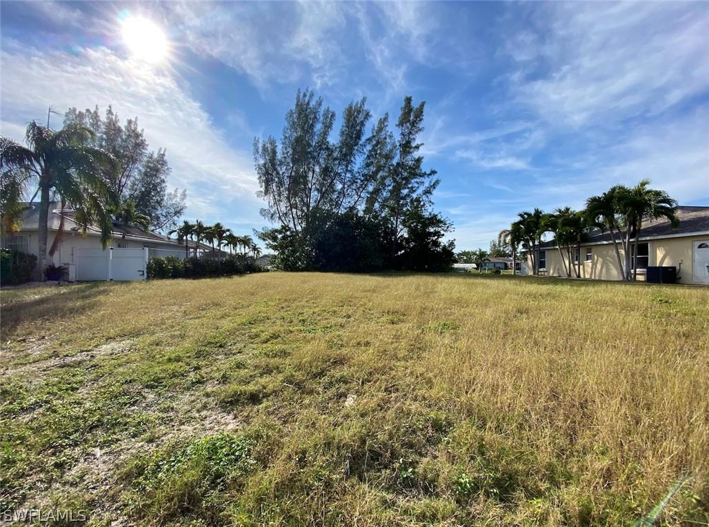 418 SE 31st Ter., Cape Coral, FL 33904