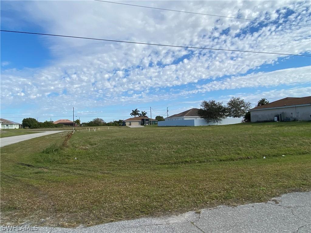 1025 NW 10th Ave., Cape Coral, FL 33993