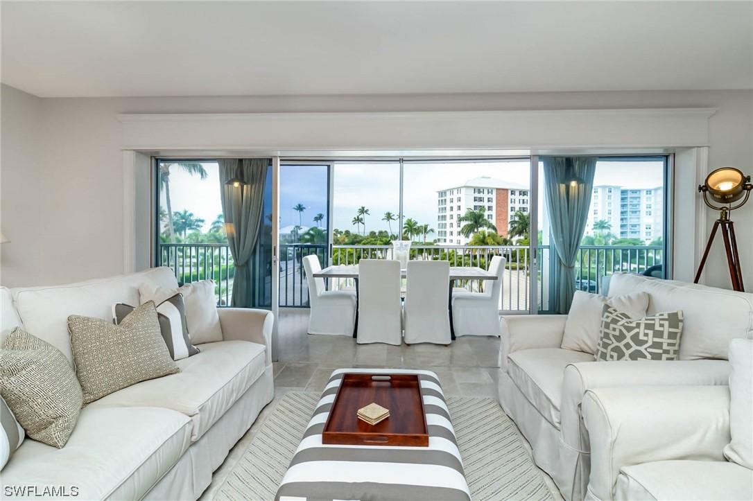 2750 Gulf Shore Blvd. #203, Naples, FL 34103