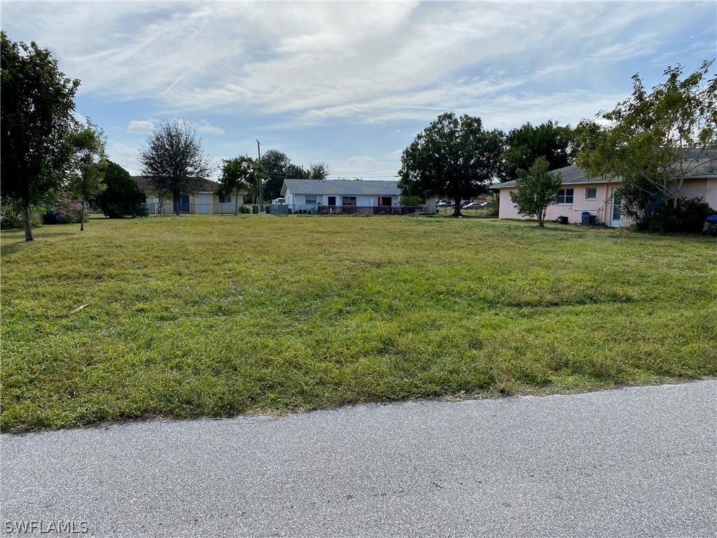 526 SE 4th Ter., Cape Coral, FL 33990