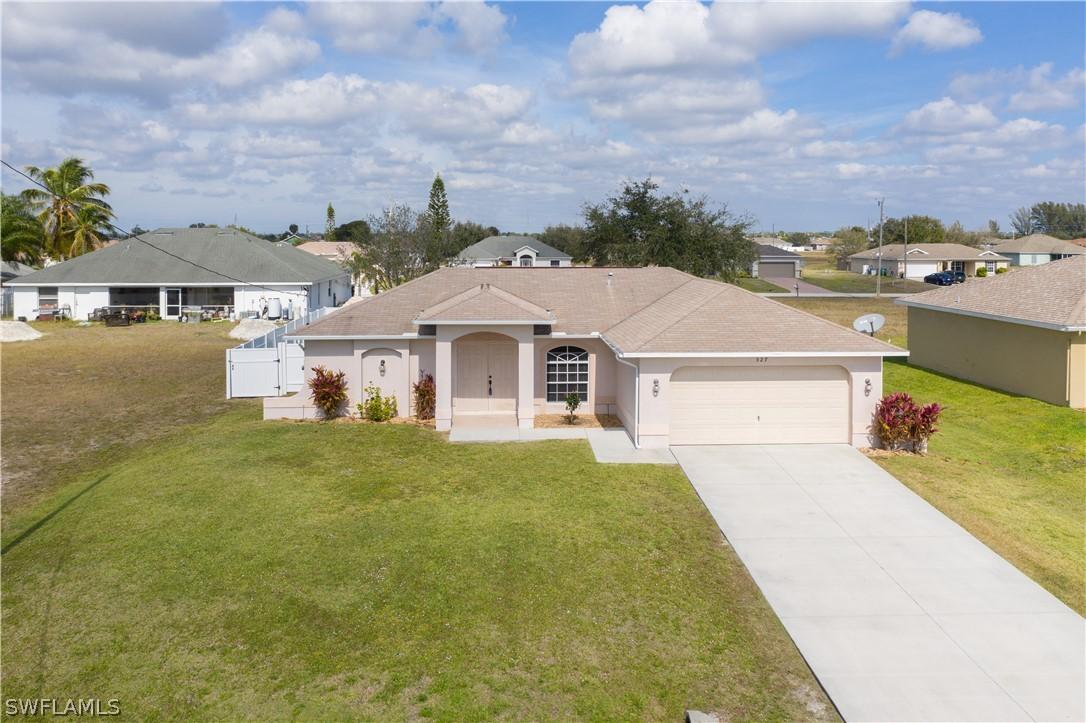 327 NW 20th St., Cape Coral, FL 33993