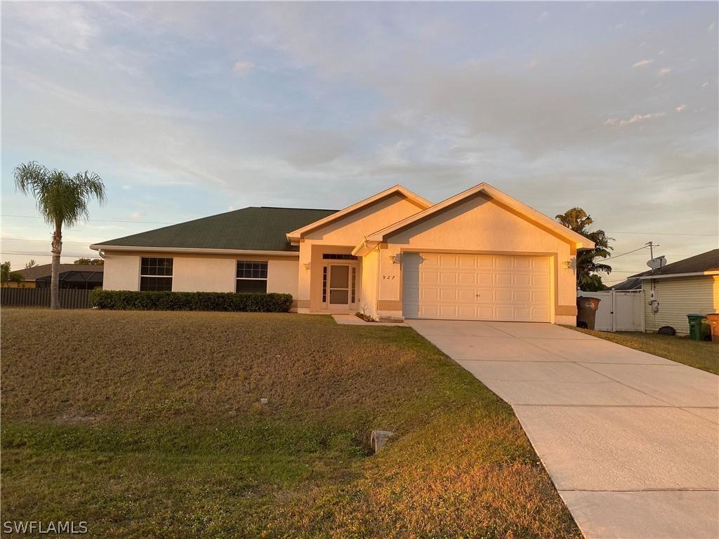 927 SW 31st Ter., Cape Coral, FL 33914