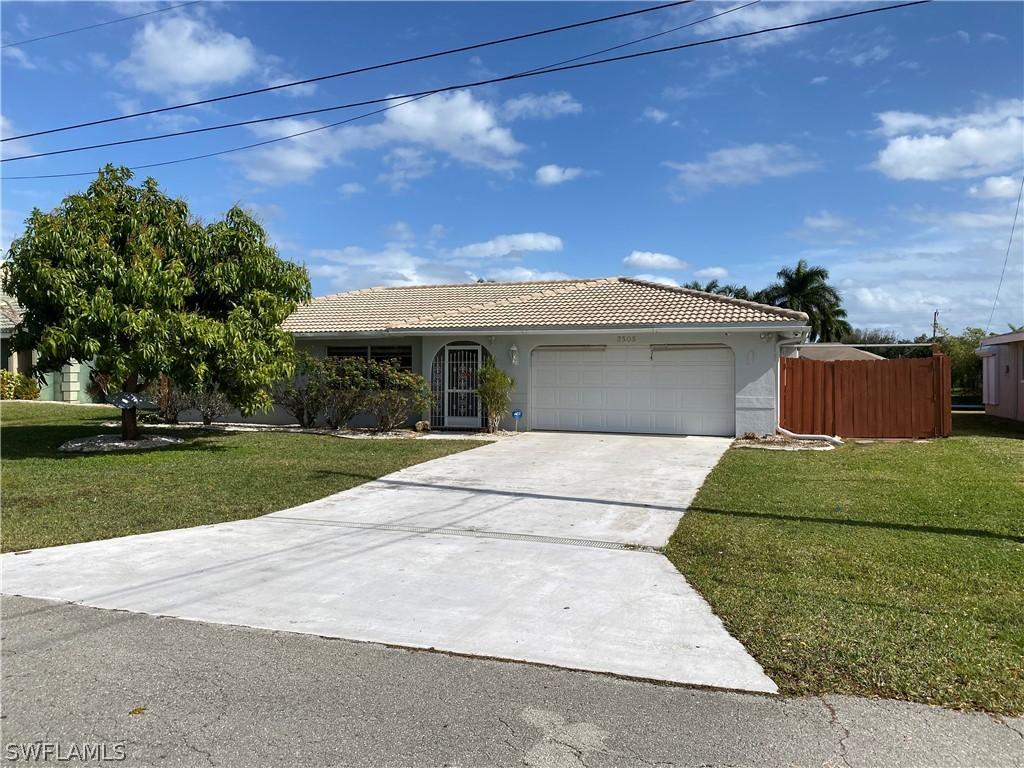 3505 SE 1st Ave., Cape Coral, FL 33904