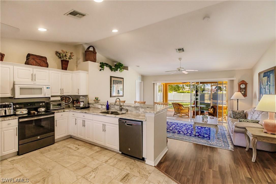 1139 NW 2nd Ave., Cape Coral, FL 33993