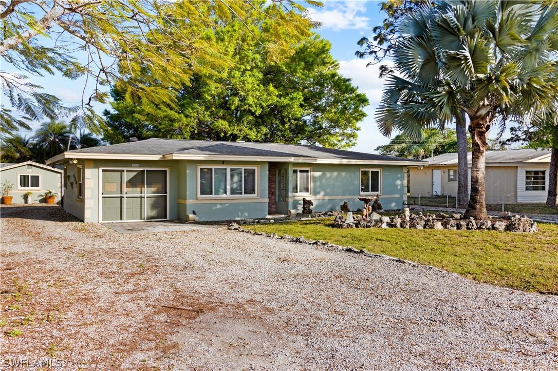 369 Lorraine Dr., Fort Myers, FL 33905