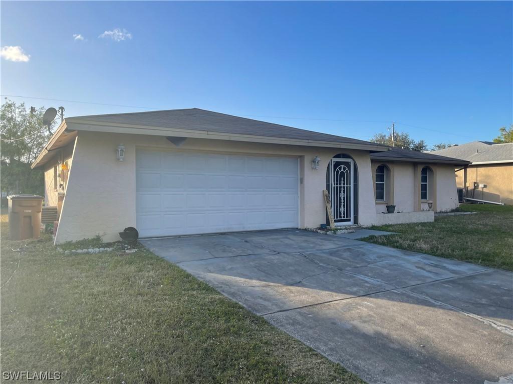 2224 SE 15th Pl., Cape Coral, FL 33990