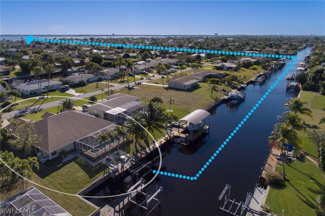 3006 SE 18th Pl., Cape Coral, FL 33904