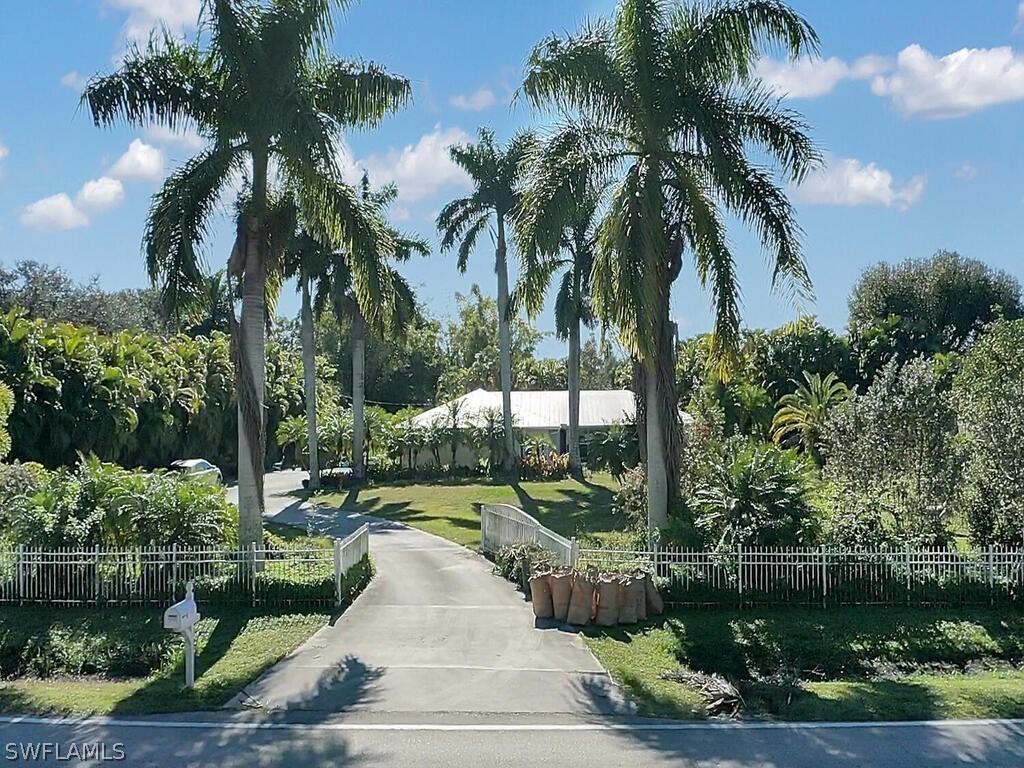 6900 Briarcliff Rd., Fort Myers, FL 33912