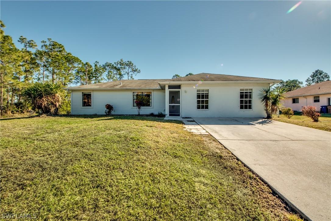 1508 Thompson Ave., Lehigh Acres, FL 33972