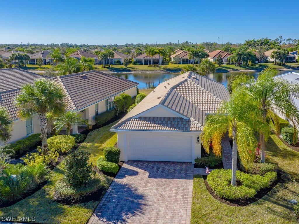 8686 Querce Ct., Naples, FL 34114