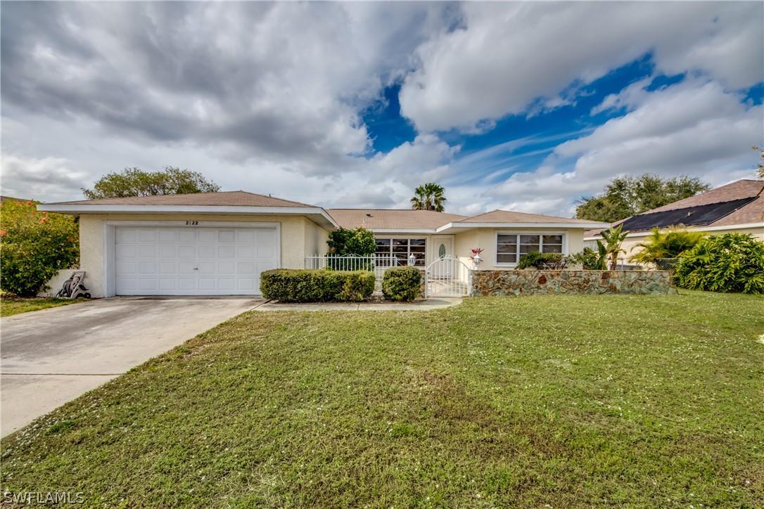 2122 Country Club Blvd., Cape Coral, FL 33990