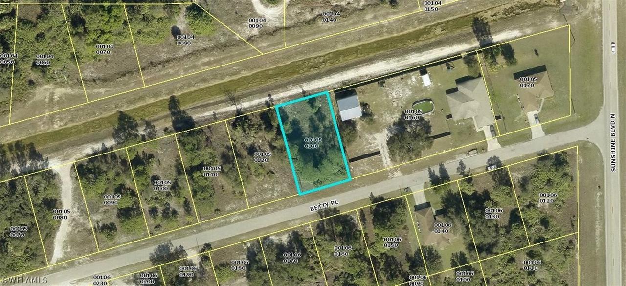 2508 Betty Pl., Lehigh Acres, FL 33971
