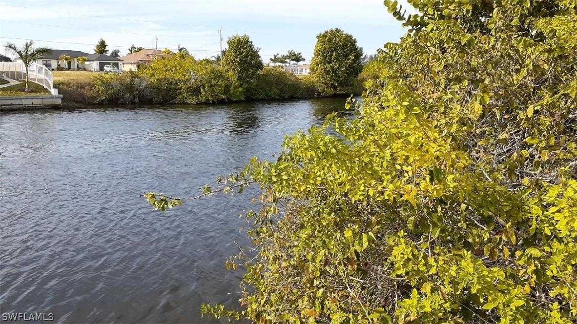 702 NW 36th Ave., Cape Coral, FL 33993