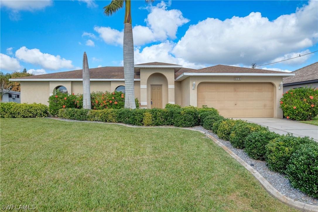 911 SE 33rd Ter., Cape Coral, FL 33904