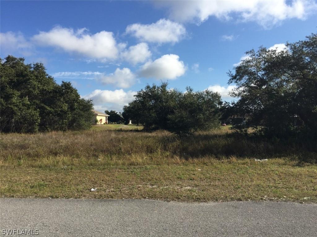 123 Parish Dr., Lehigh Acres, FL 33974