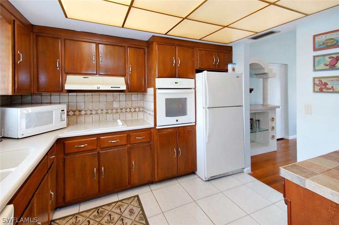 4216 SE 4th Pl. #12, Cape Coral, FL 33904