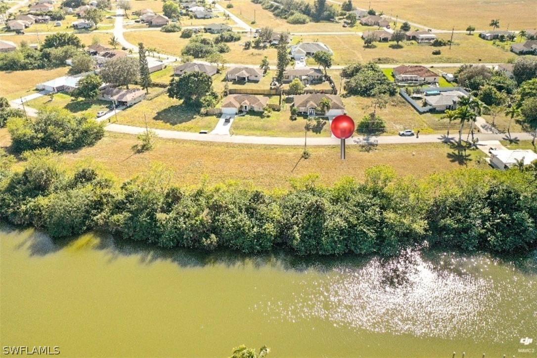 2117 NE 20th Ln., Cape Coral, FL 33909