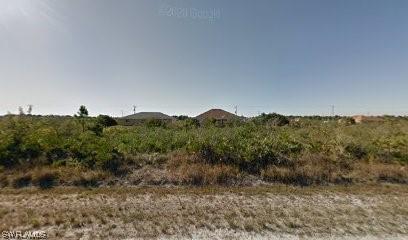 1013 Lee Ave., Lehigh Acres, FL 33972