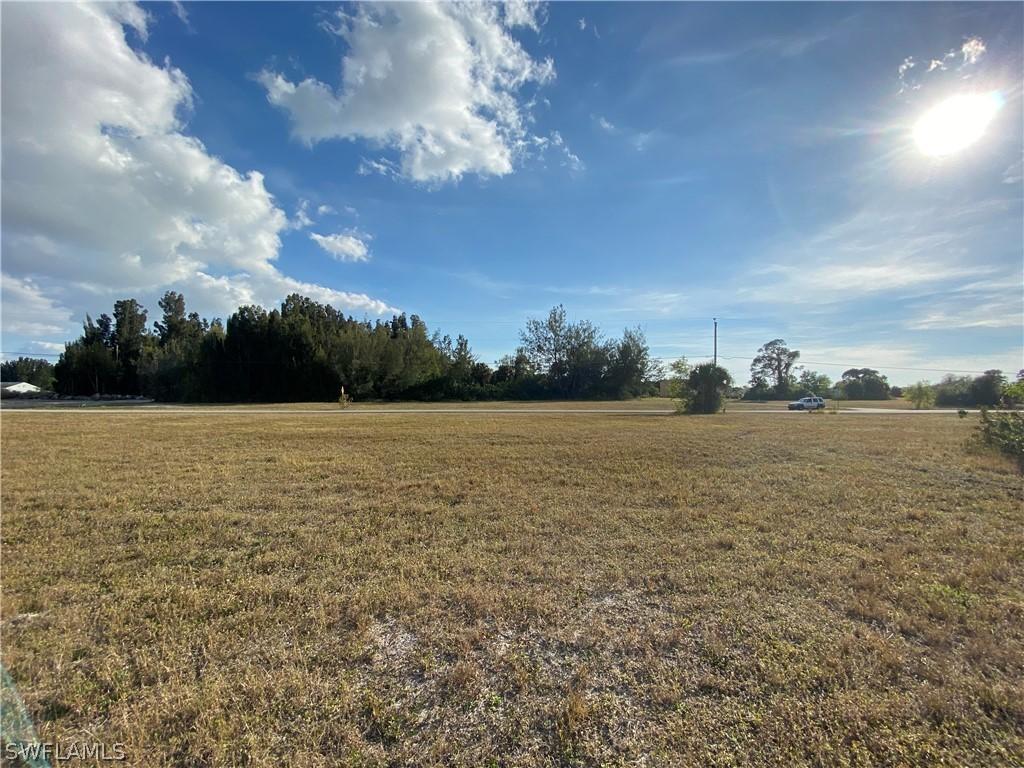 813 SW 2nd Ter., Cape Coral, FL 33991