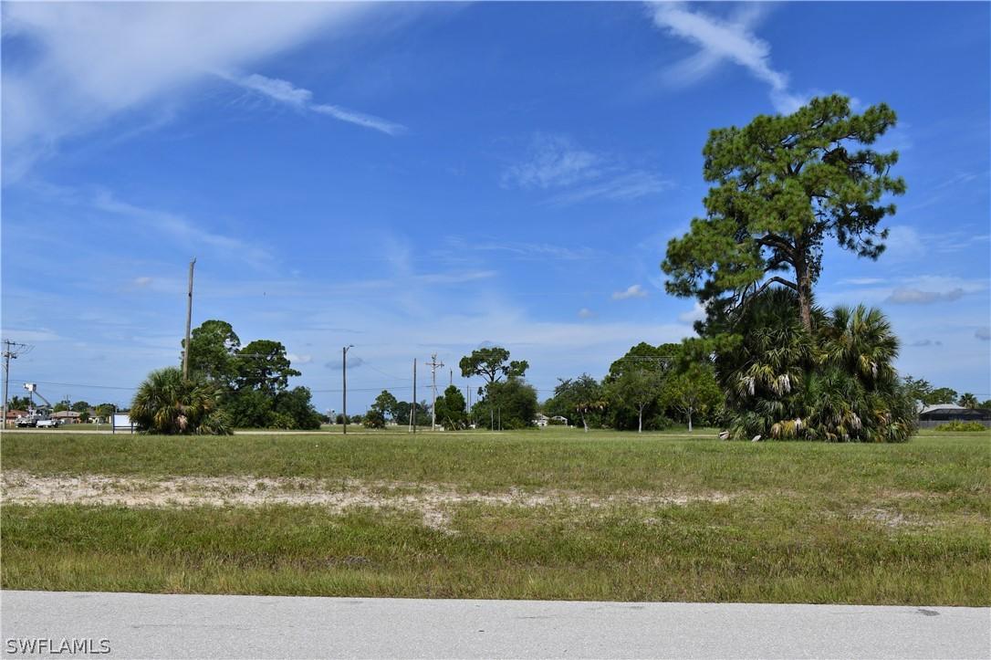 1516 SW 7th Ct., Cape Coral, FL 33991