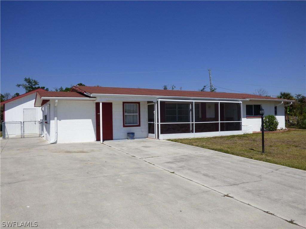 301 Davis Rd., Lehigh Acres, FL 33936