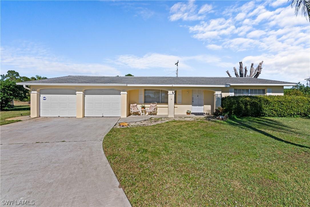 810 Hillside St., Lehigh Acres, FL 33936