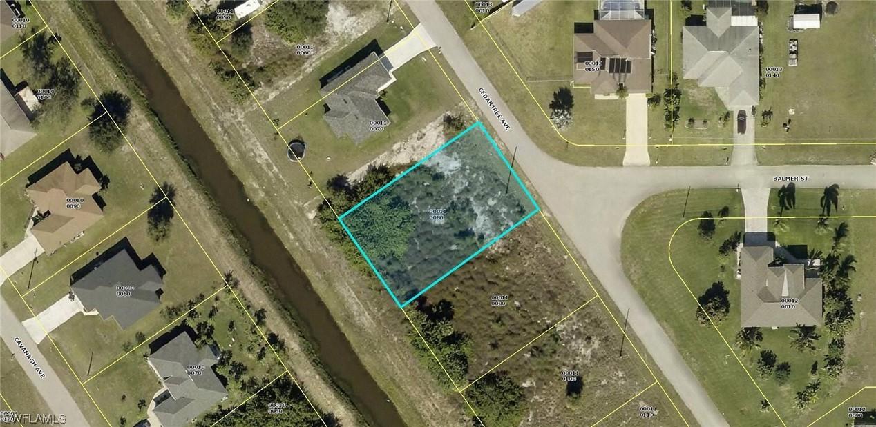 1011 Cedartree Ave., Lehigh Acres, FL 33971