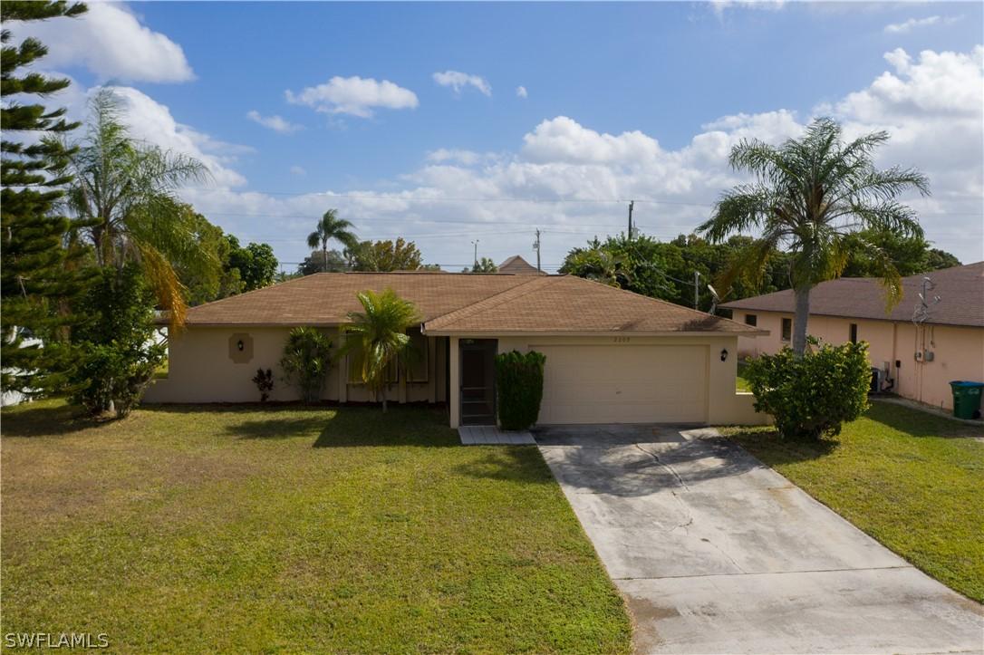 2209 SE 8th Pl., Cape Coral, FL 33990