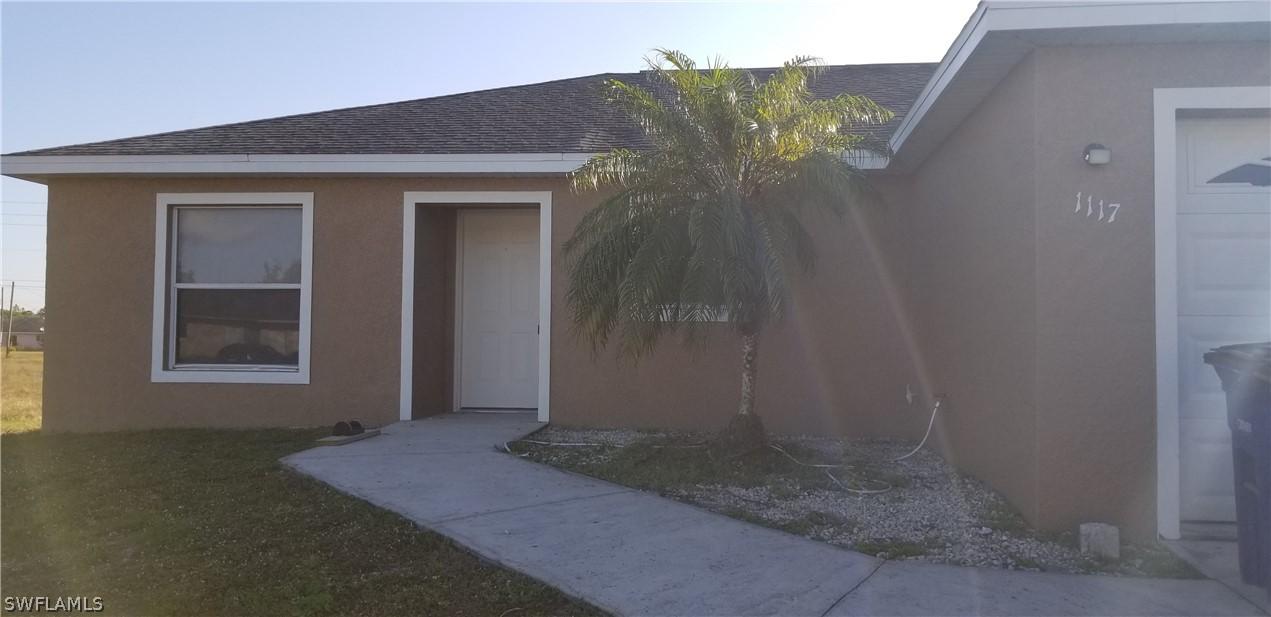 1117 Gordon Ave., Lehigh Acres, FL 33973