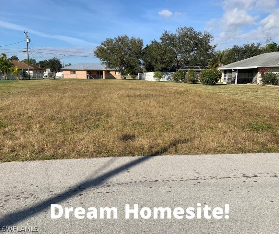 302 NE 17th Pl., Cape Coral, FL 33909