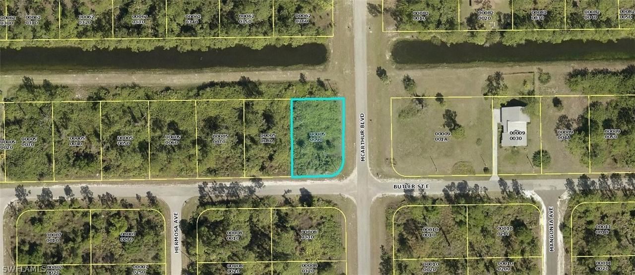945 Butler St., Lehigh Acres, FL 33974