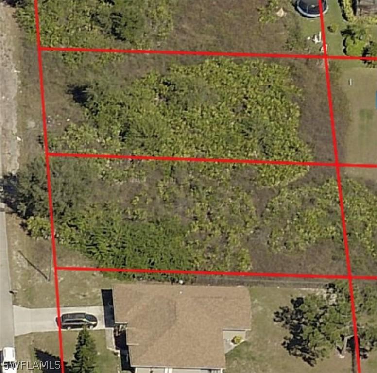 3005 Loraine Ave., Lehigh Acres, FL 33976