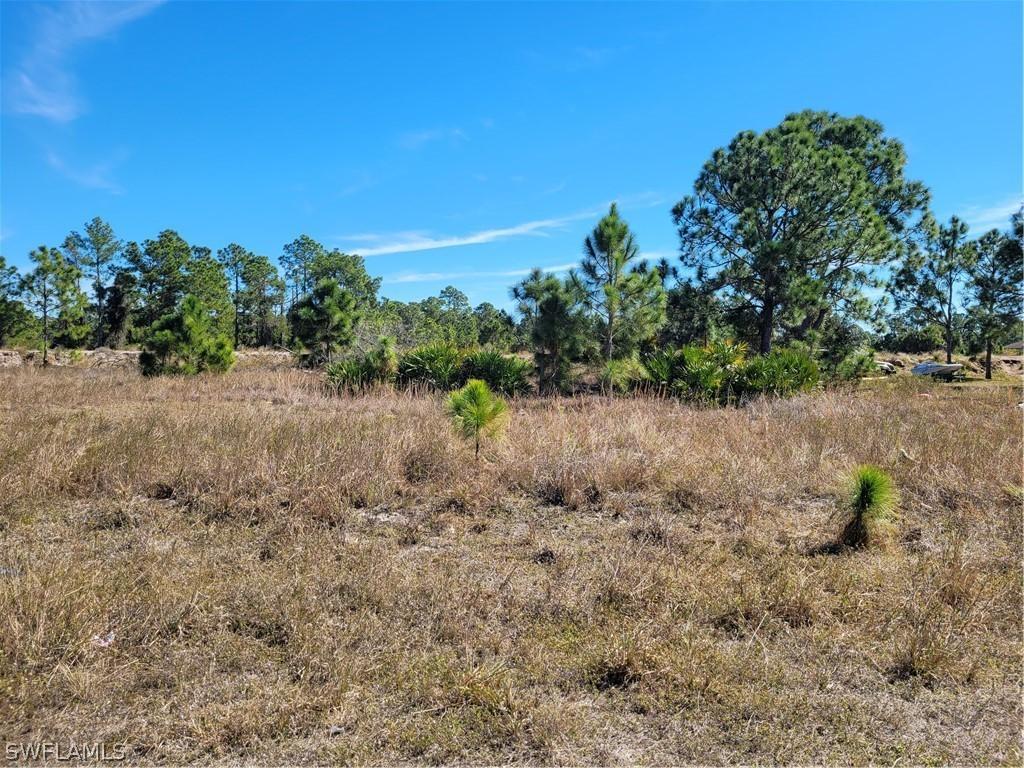 1051 Kirkwood St., Lehigh Acres, FL 33974