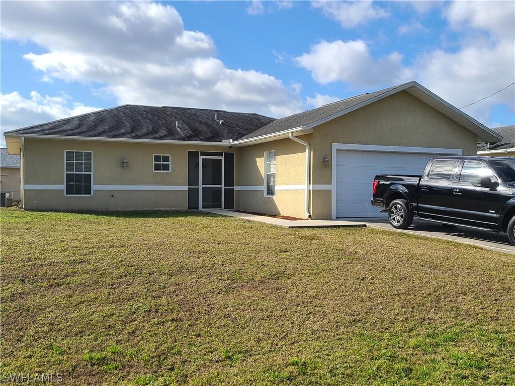 1260 Augusta St., Lehigh Acres, FL 33974