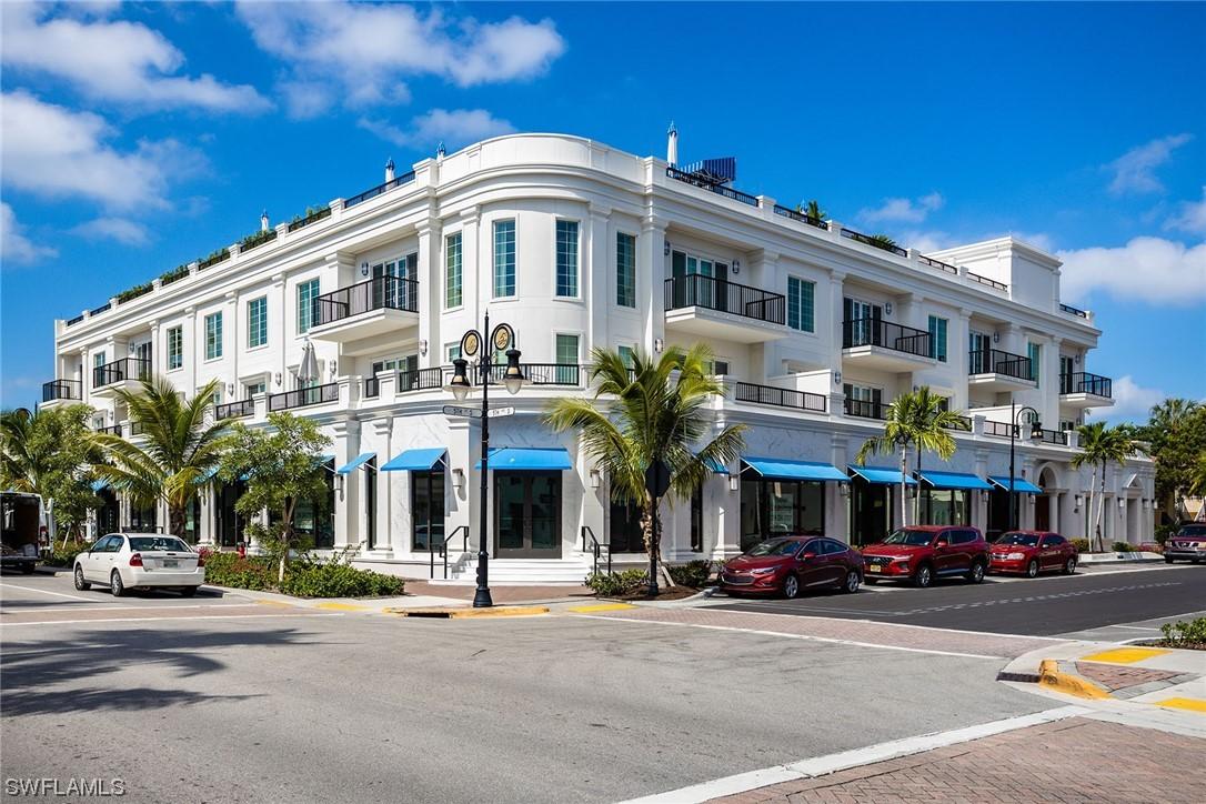 490 5th St. #302, Naples, FL 34102