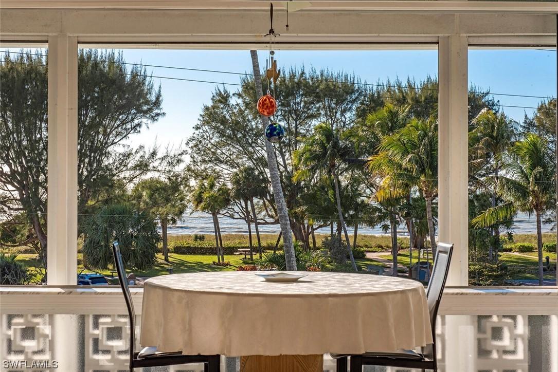 2082 Gulf Shore Blvd. #305, Naples, FL 34102