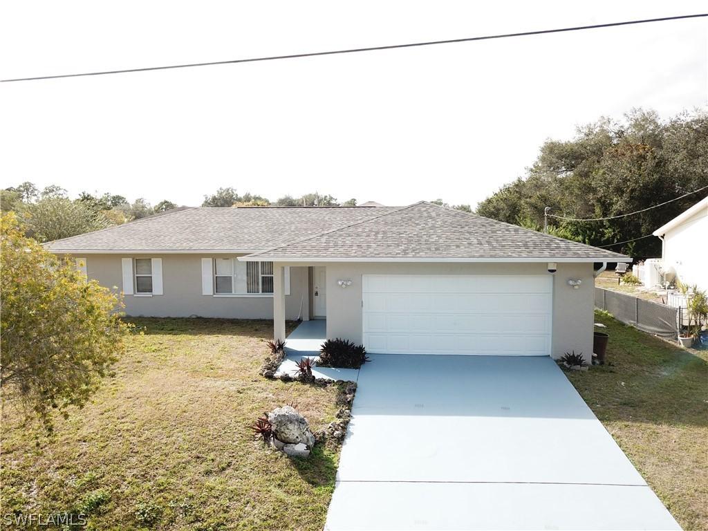 207 Gordon Ave., Lehigh Acres, FL 33971