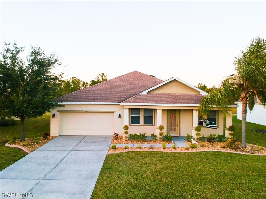 18271 Pine Nut Ct., Lehigh Acres, FL 33972