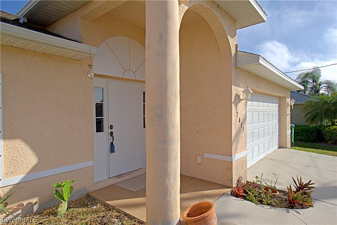 2011 SW 30th St., Cape Coral, FL 33914